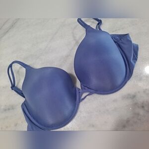 Victoria's Secret T-shirt Bra 34D